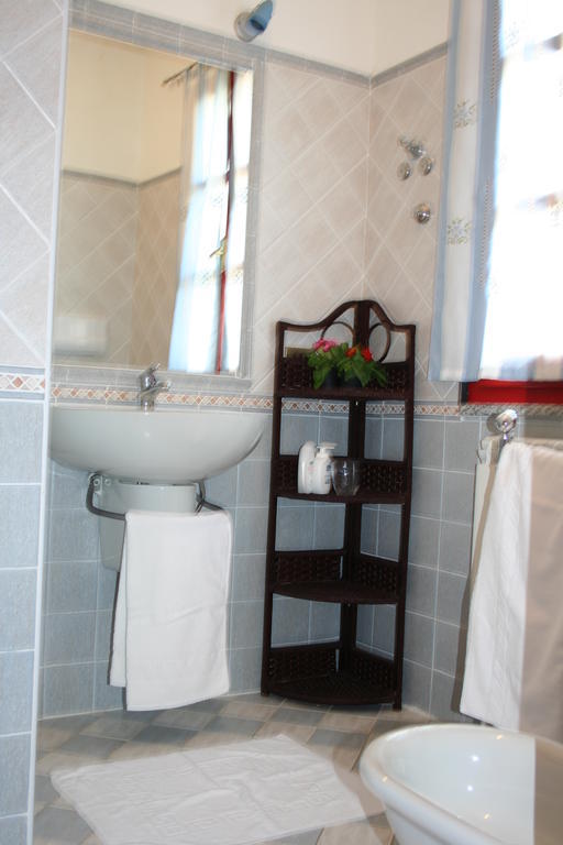 B&B I Mari Torpe Ruang foto